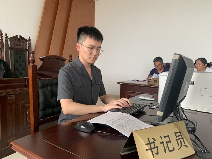 審監庭書記員 胡樟楠.JPG