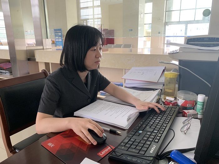 立案庭訴訟服務中心 聶慧.JPG