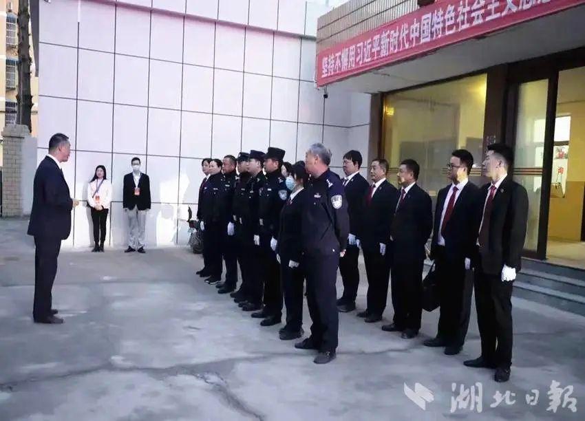 70ed36a028fe4963b66e0cd6a0edcfed_noop.jpg 70ed36a028fe4963b66e0cd6a0edcfed_noop.jpg